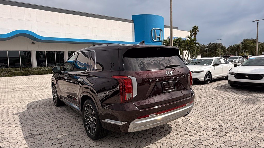 Used 2023 Hyundai Palisade Calligraphy FWD image 12