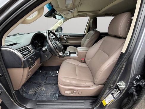 Used 2023 Lexus GX 460 Premium image 2