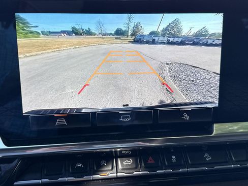 Used 2022 GMC Sierra 1500 SLT w/ SLT Premium Package image 22