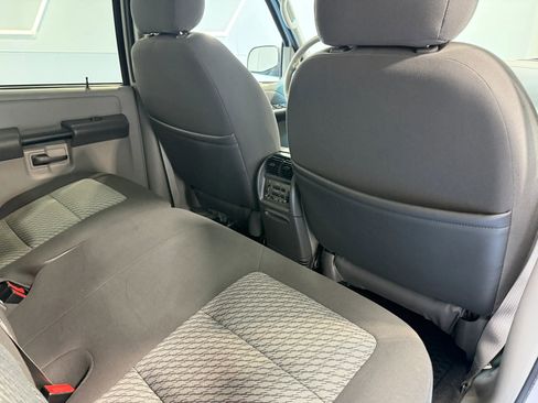 Used 2003 Ford Explorer Sport Trac XLT image 31