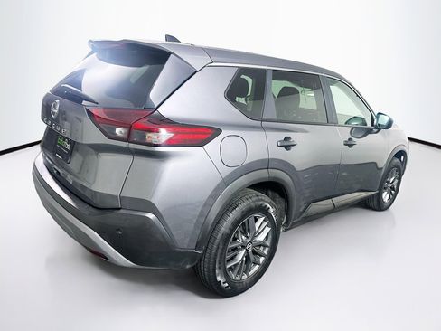 Used 2023 Nissan Rogue S image 9