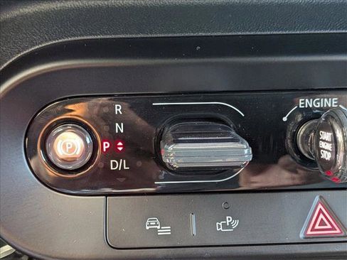 Certified 2025 MINI Cooper 4-Door Hardtop image 12