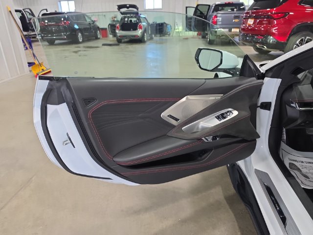 Used 2023 Chevrolet Corvette Z06 RWD image 25