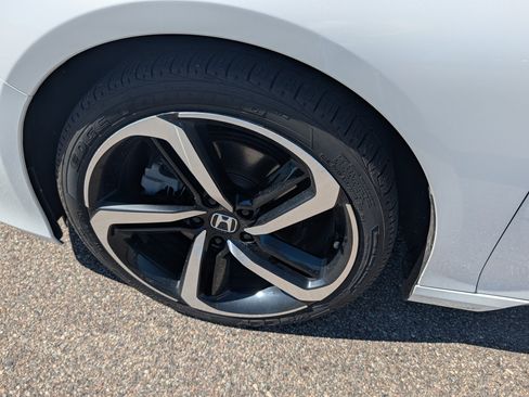 Used 2022 Honda Accord Sport image 15