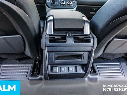 Used 2022 Land Rover Defender 110 S image 31