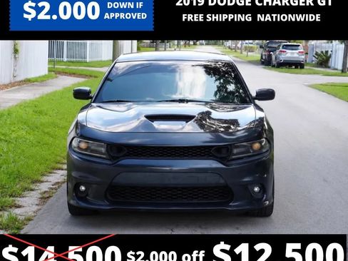 Used 2019 Dodge Charger GT RWD image 2