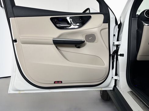 New 2026 Mercedes-Benz GLC 300 image 20