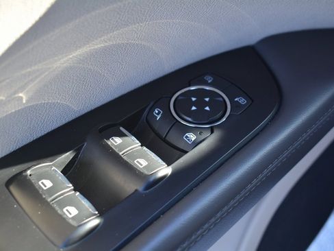 Used 2019 Lincoln Nautilus Reserve w/ Cargo Utility Package image 9