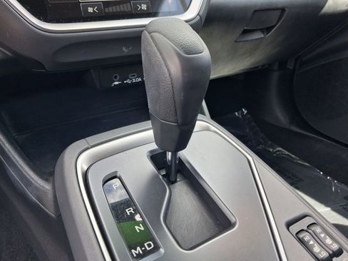 Used 2024 Subaru Crosstrek 2.0i Premium AWD/4WD image 16