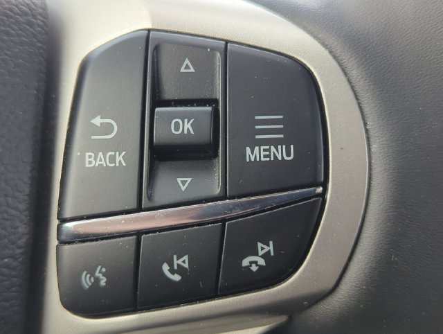 Used 2025 Ford Explorer Active w/ Active Comfort Package AWD/4WD image 29