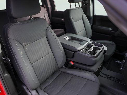 Certified 2024 Chevrolet Silverado 2500 Custom w/ Custom Value Package image 32