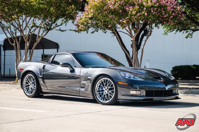 Used 2009 Chevrolet Corvette ZR1 w/ Preferred Equipment Group RWD image 40