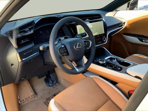 Used 2026 Lexus RZ 450e AWD w/ Technology Package image 17