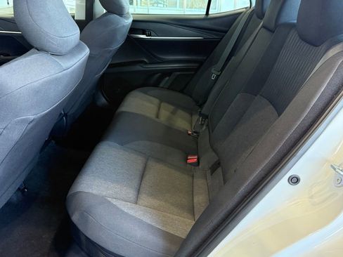 Used 2025 Toyota Camry LE image 31