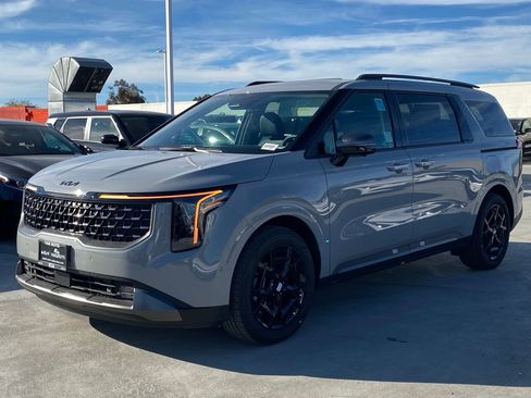 New 2026 Kia Carnival SX image 7