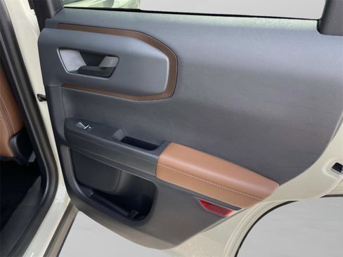 Used 2024 Ford Bronco Sport Outer Banks image 15