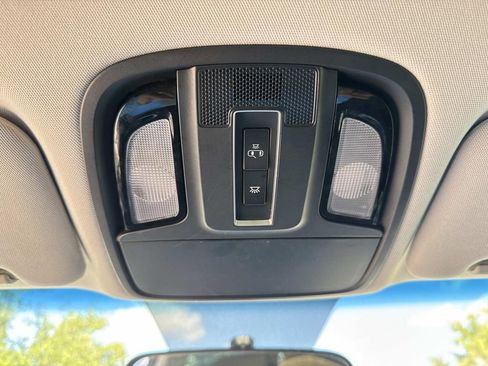 Used 2017 Kia Sorento L FWD image 41