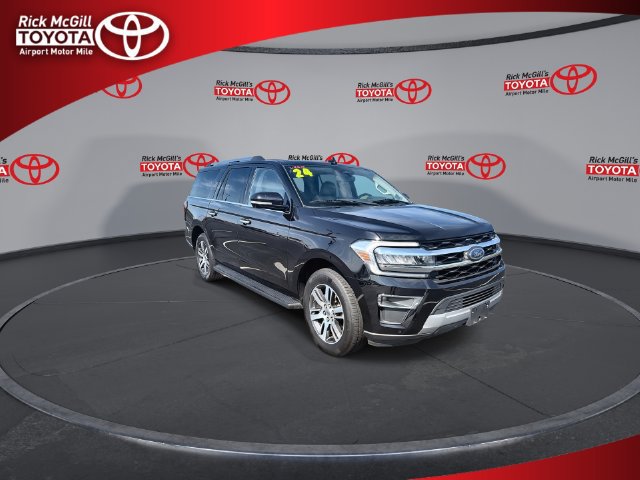 Used 2024 Ford Expedition Max Limited AWD/4WD image 2