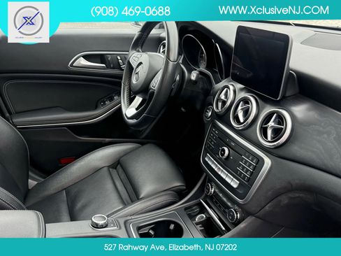 Used 2018 Mercedes-Benz CLA 250 4MATIC image 21