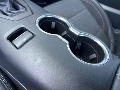 Used 2024 Ford Mustang Coupe RWD image 27