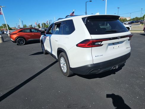 Used 2024 Toyota Grand Highlander AWD Hybrid image 5