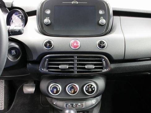 Used 2019 FIAT 500X Trekking w/ Sunroof & Beats Package image 13