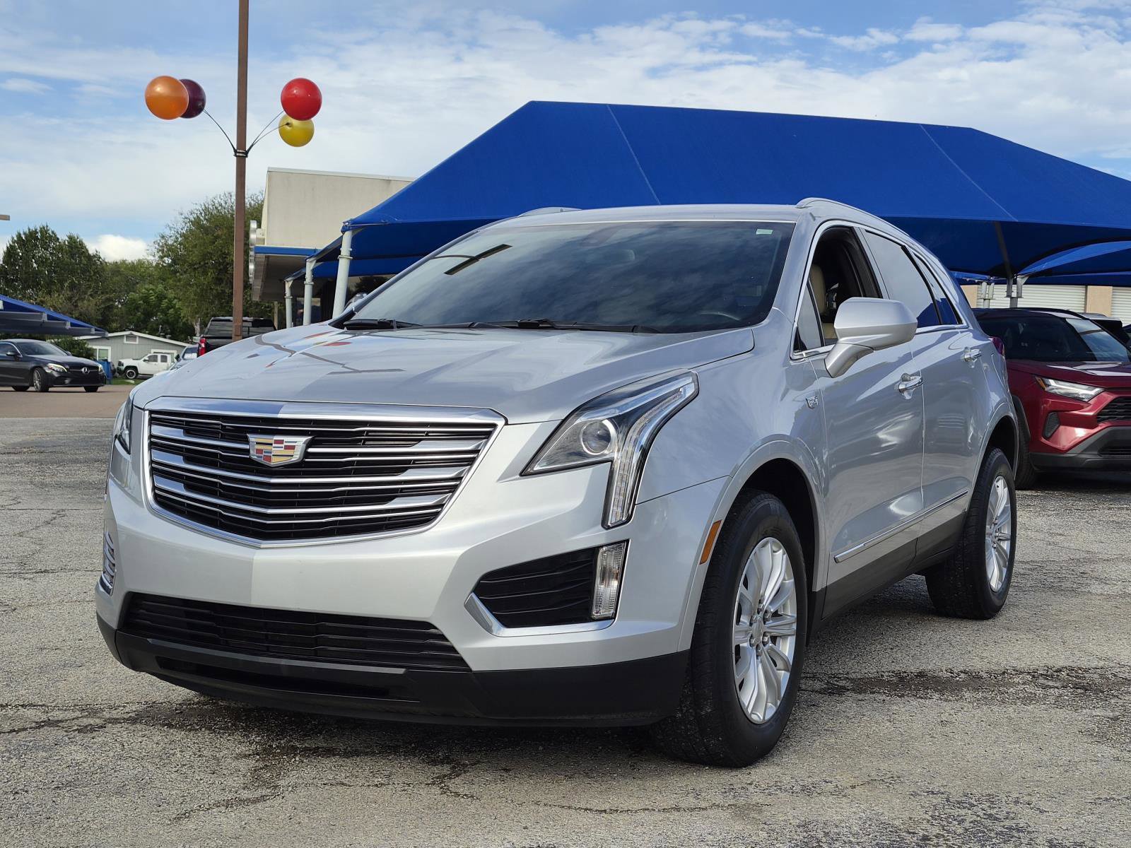 Used 2019 Cadillac XT5 FWD image 1