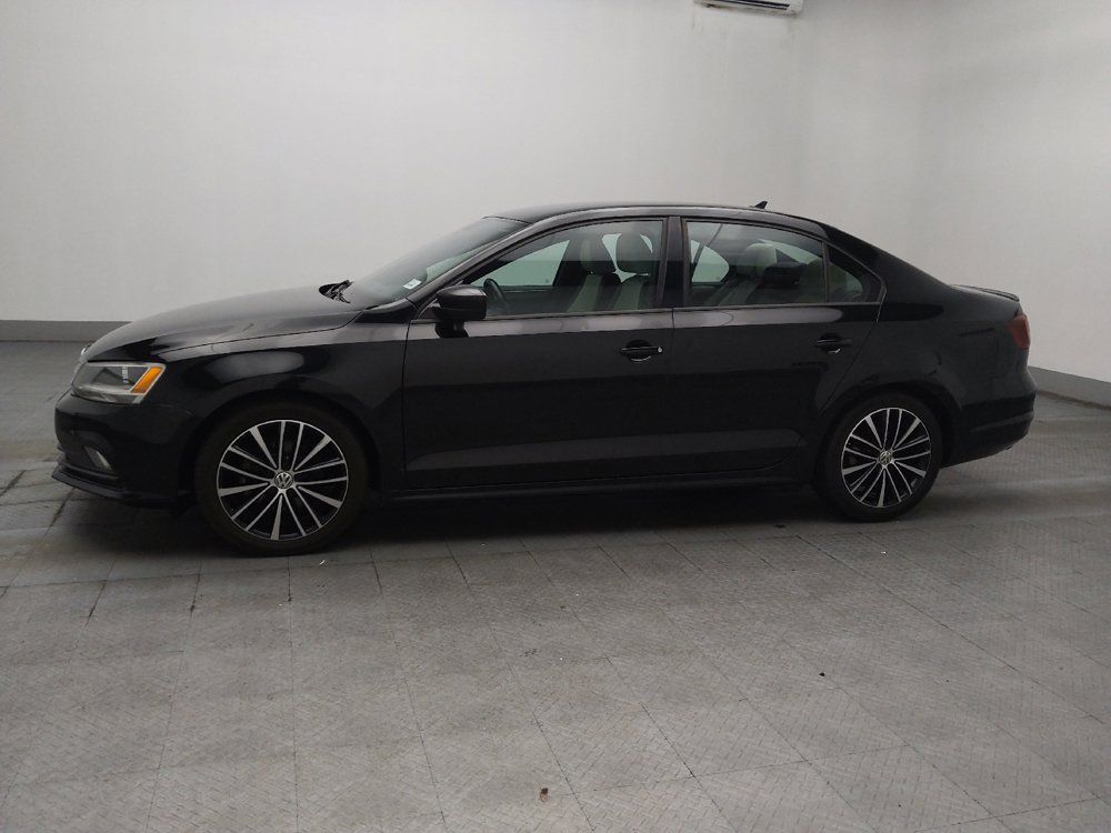 Used 2016 Volkswagen Jetta Sport FWD image 2