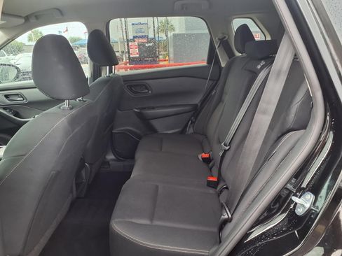 Used 2024 Nissan Rogue S FWD image 18