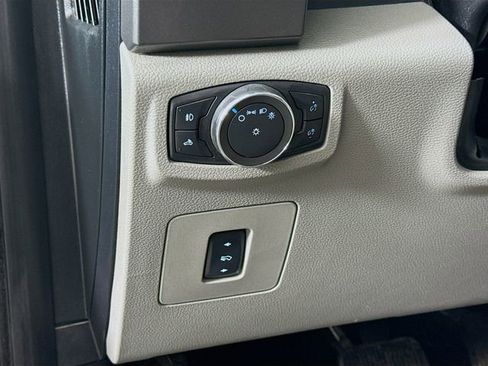 Used 2015 Ford F150 XLT w/ Equipment Group 301A Mid image 10