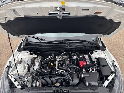 Used 2025 Nissan Altima 2.5 SV FWD image 31