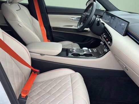 Certified 2026 Genesis GV70 3.5T Sport Prestige image 40