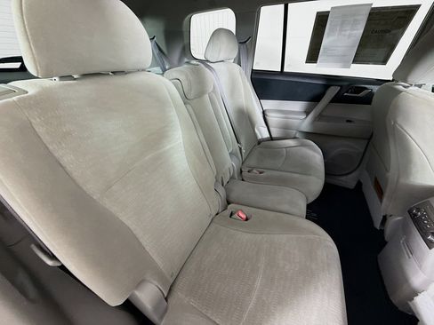 Used 2012 Toyota Highlander Base image 33
