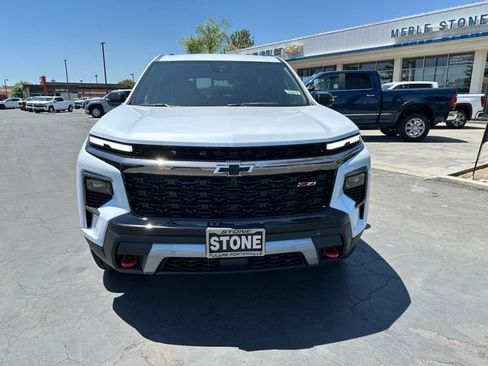 New 2026 Chevrolet Traverse Z71 w/ Enhanced Driving Package AWD/4WD image 2