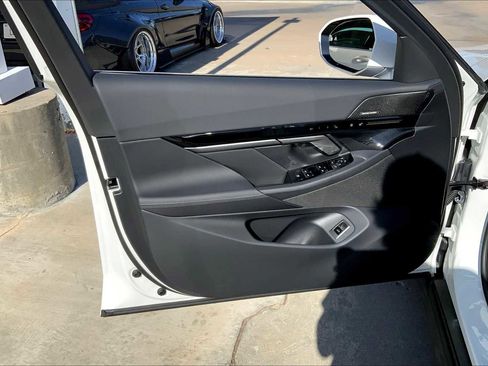 New 2026 BMW 530i xDrive 530i xDrive image 10