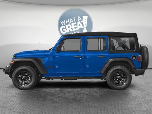 New 2026 Jeep Wrangler Unlimited Sahara w/ Whitecap Package AWD/4WD image 3