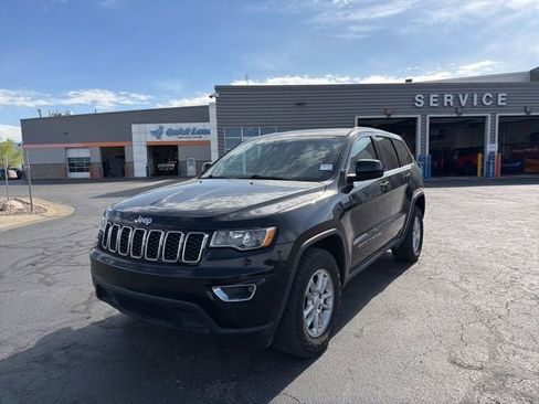 Used 2020 Jeep Grand Cherokee Laredo image 17