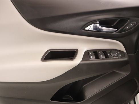 Used 2022 Chevrolet Equinox LT FWD image 14