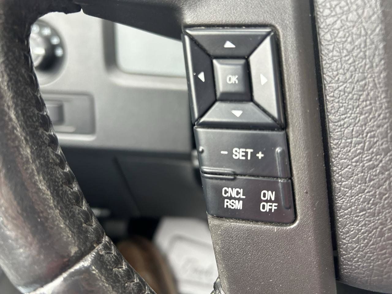 Used 2013 Ford F150 XLT w/ Luxury Equipment Group AWD/4WD image 16