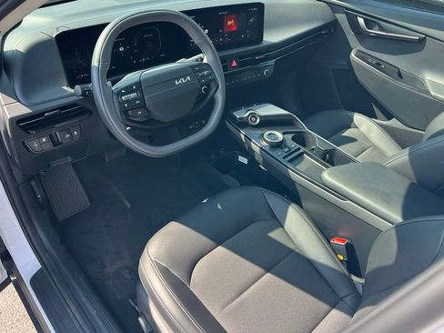Certified 2025 Kia EV6 Light RWD image 15