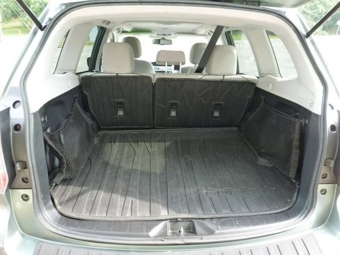 Used 2016 Subaru Forester 2.5i Premium AWD/4WD image 14