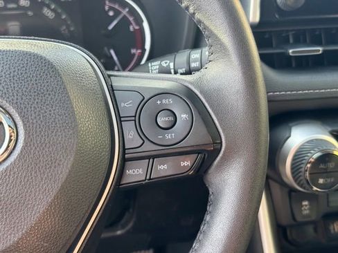 Used 2023 Toyota RAV4 XLE Premium image 26