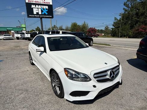Used 2014 Mercedes-Benz E 350 4MATIC Sedan image 1