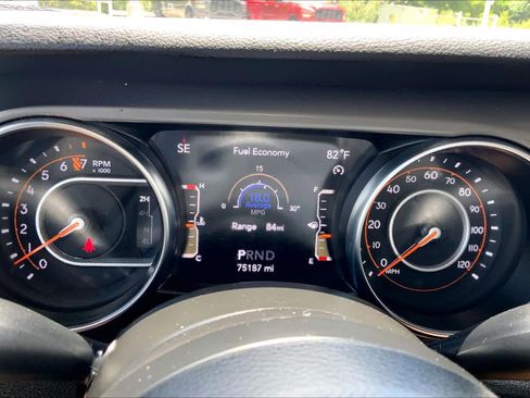 Used 2022 Jeep Wrangler Unlimited Sport AWD/4WD image 23