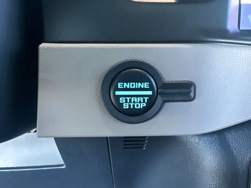 Used 2022 Ford Bronco Wildtrak image 25