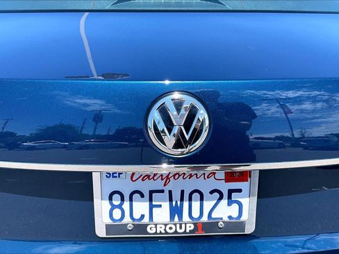 Used 2018 Volkswagen Passat 2.0T SE FWD image 30