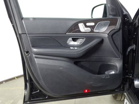 Used 2020 Mercedes-Benz GLS 450 4MATIC image 17