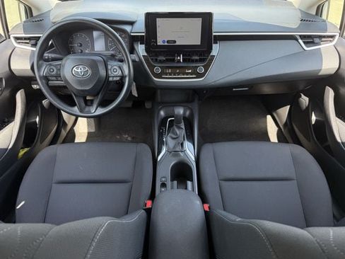 Used 2025 Toyota Corolla LE FWD image 11