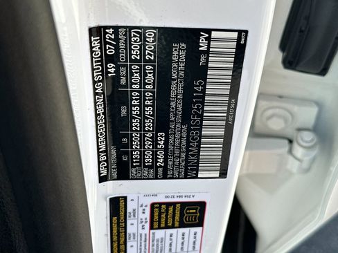 Certified 2025 Mercedes-Benz GLC 300 image 34