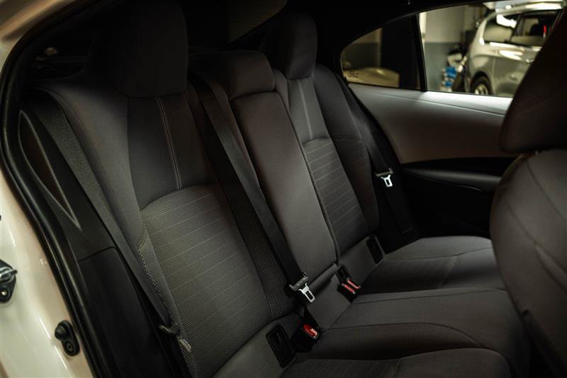 Used 2021 Toyota Corolla SE w/ Carpet Mat Package (TMS) FWD image 11